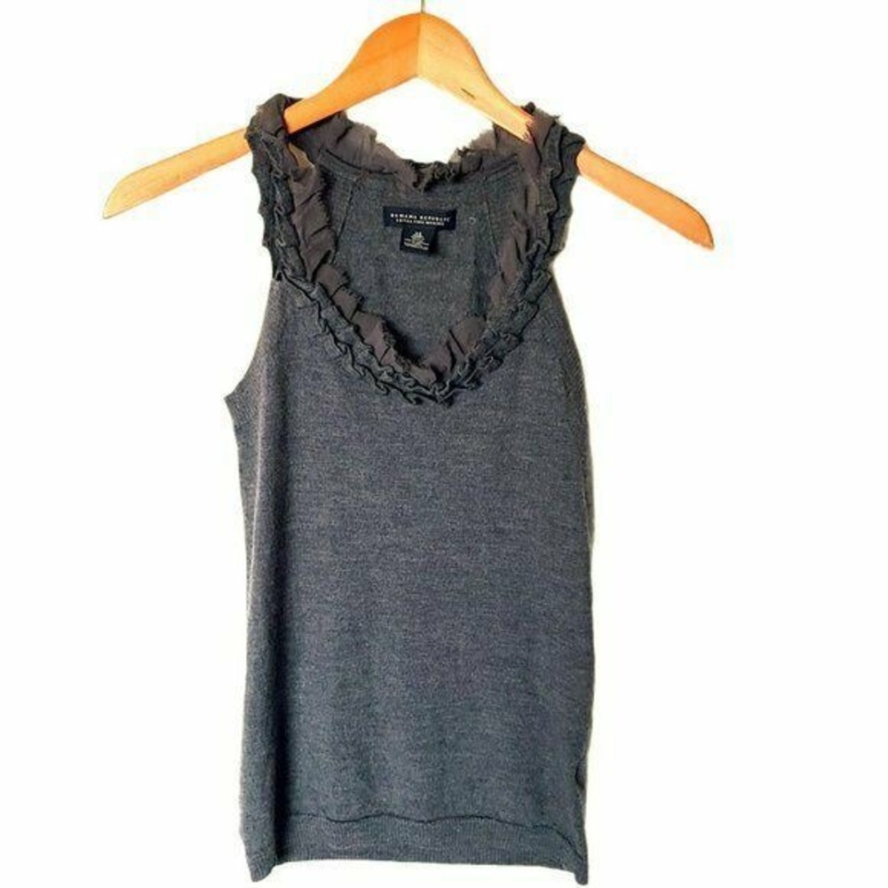 Banana Republic 100% Merino Wool Gray Tank Top XS ruffle crinkle chiffon detail